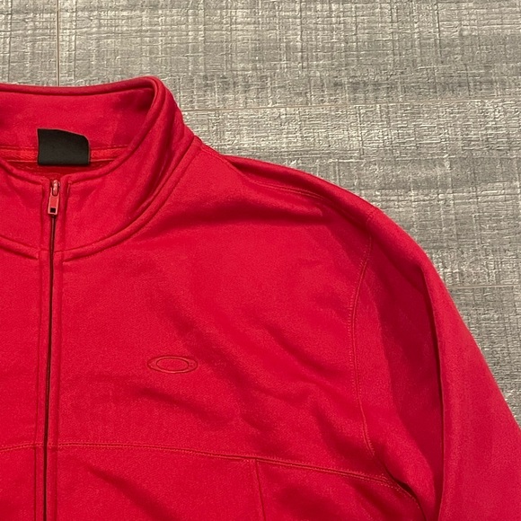 Red Oakley Zip Up Size L - Picture 2 of 5